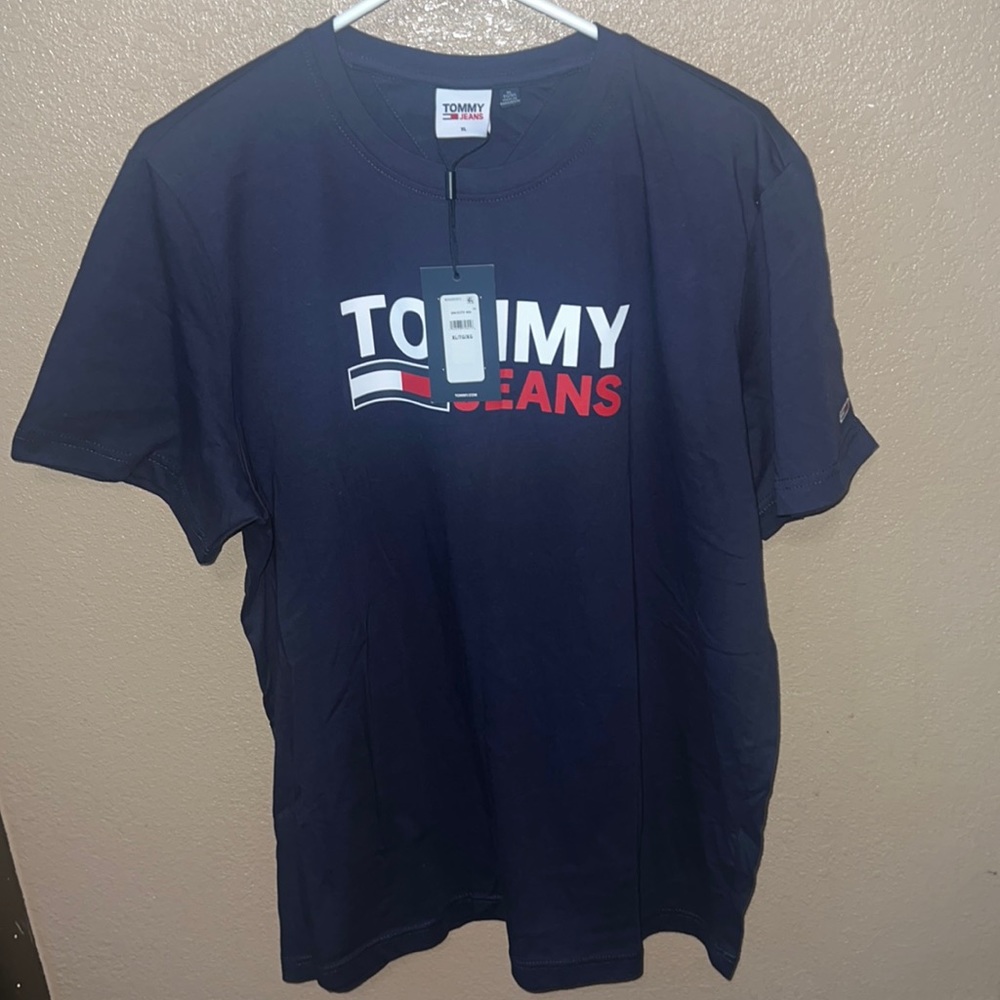 Mens T-shirt size XL